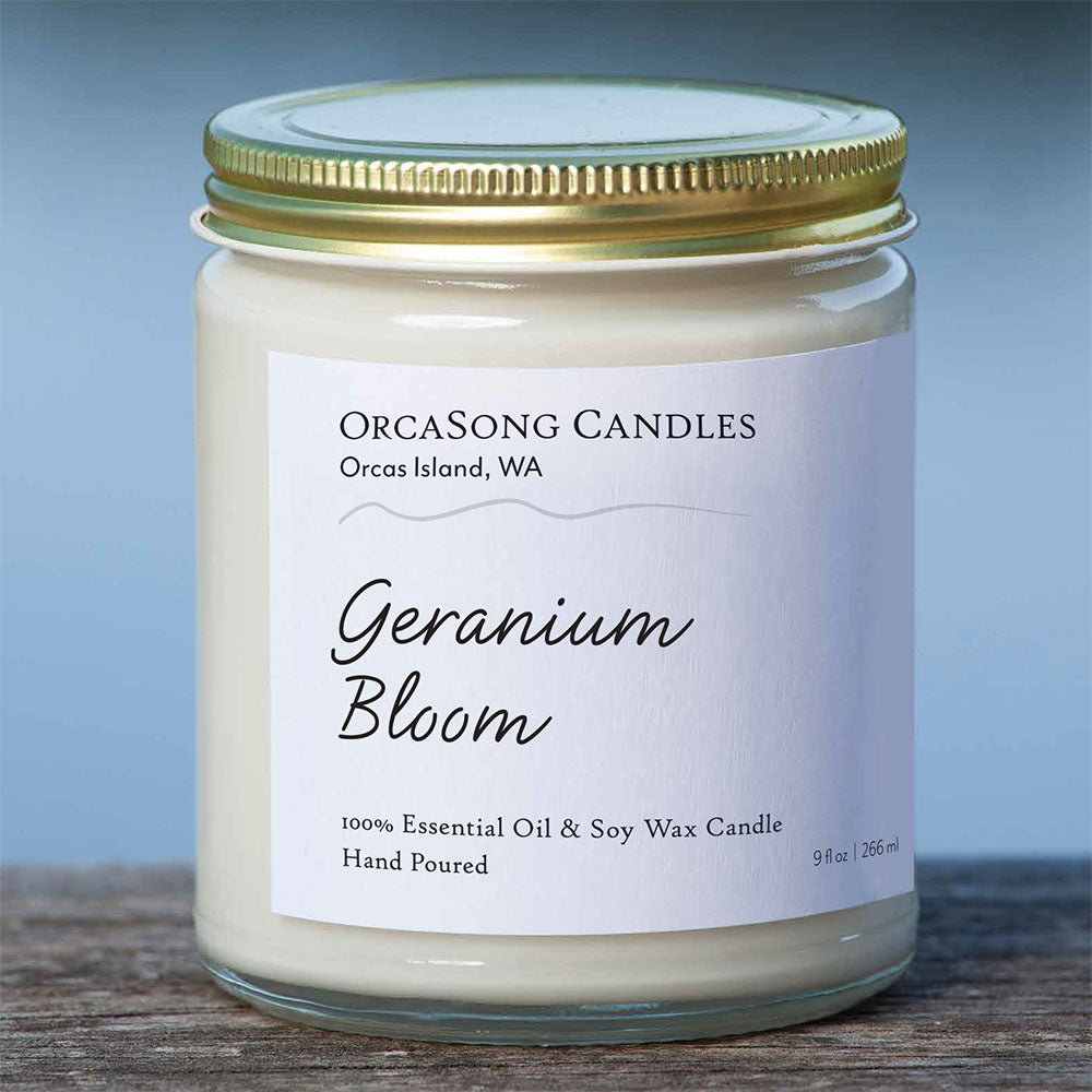 Geranium Bloom Candle